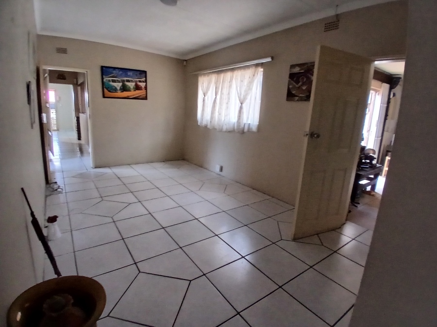 3 Bedroom Property for Sale in Klippoortje Gauteng