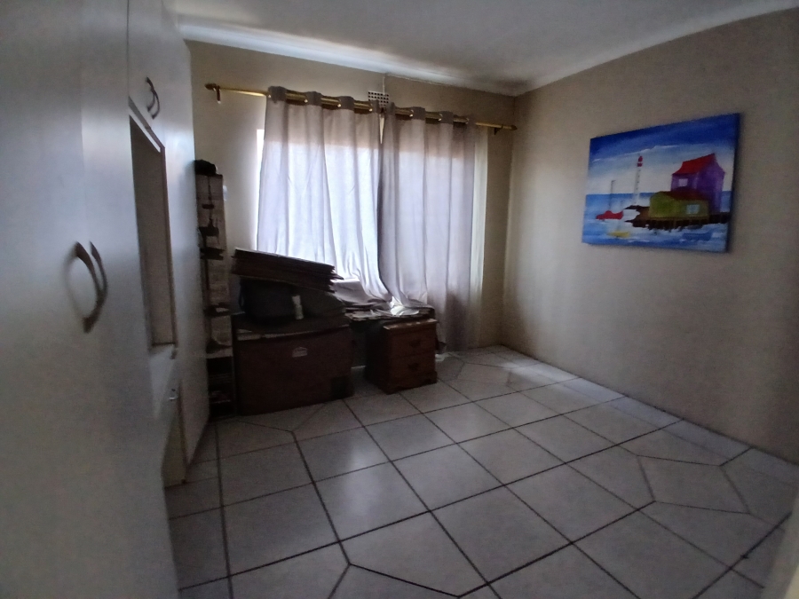 3 Bedroom Property for Sale in Klippoortje Gauteng