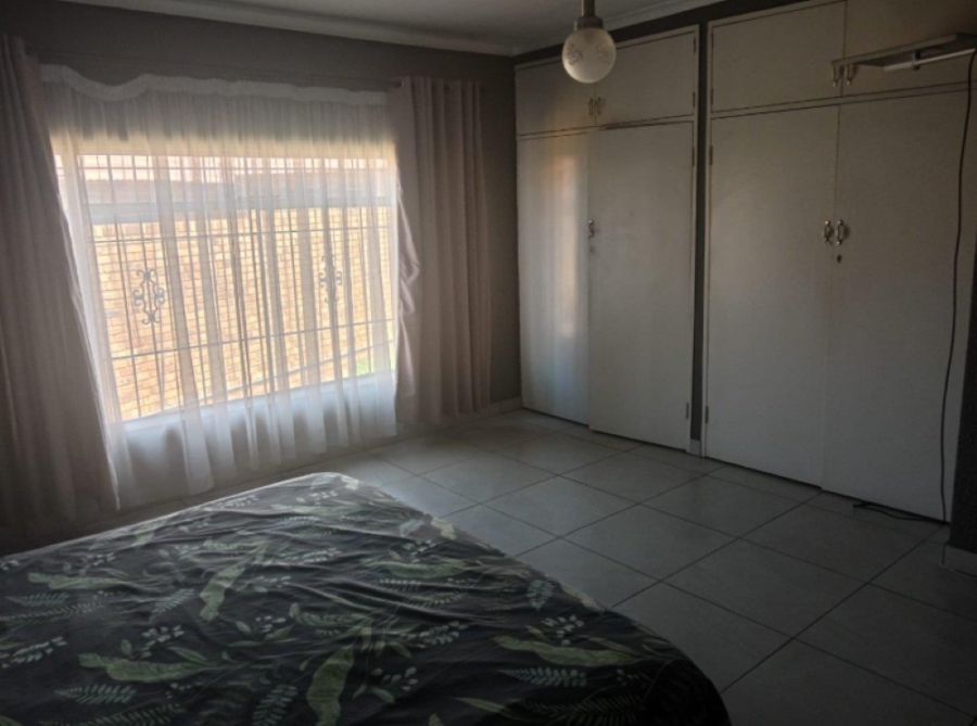3 Bedroom Property for Sale in Brackenhurst Gauteng