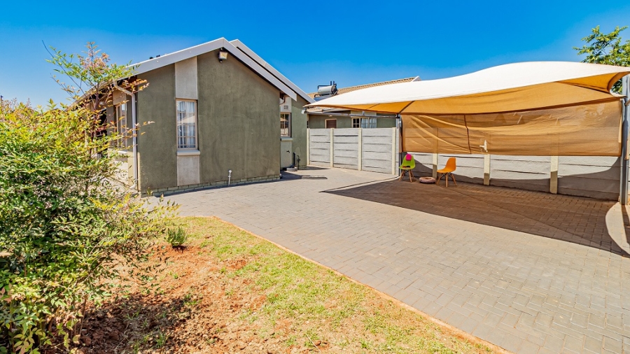 3 Bedroom Property for Sale in Sky City Gauteng