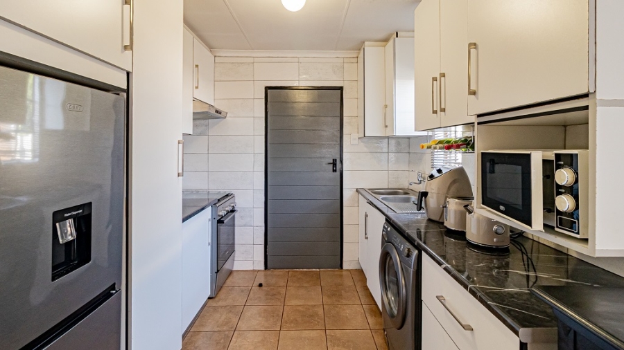 3 Bedroom Property for Sale in Sky City Gauteng