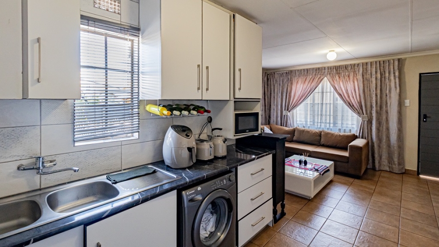 3 Bedroom Property for Sale in Sky City Gauteng