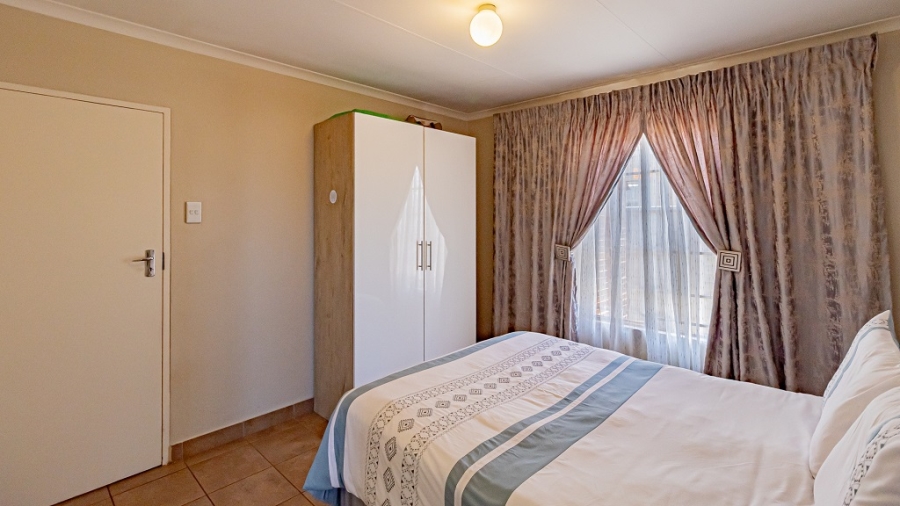 3 Bedroom Property for Sale in Sky City Gauteng