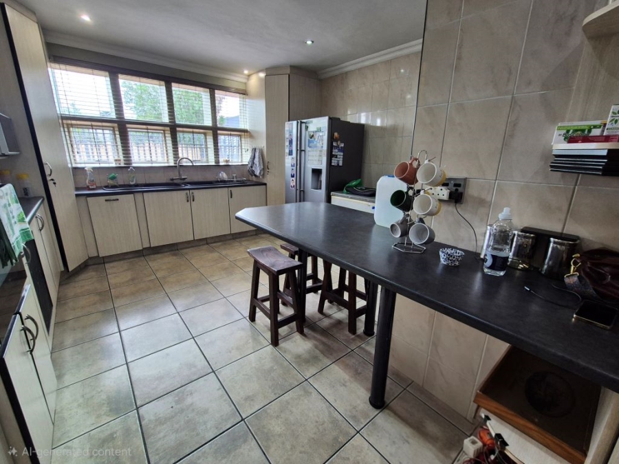 3 Bedroom Property for Sale in Brackendowns Gauteng