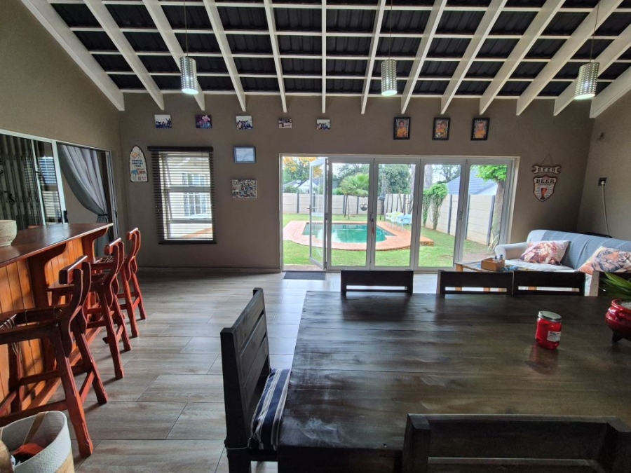 3 Bedroom Property for Sale in Brackendowns Gauteng