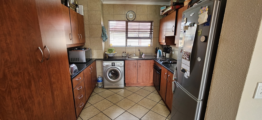 3 Bedroom Property for Sale in New Market Gauteng