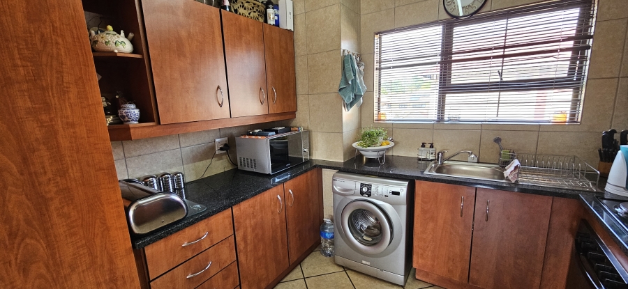 3 Bedroom Property for Sale in New Market Gauteng