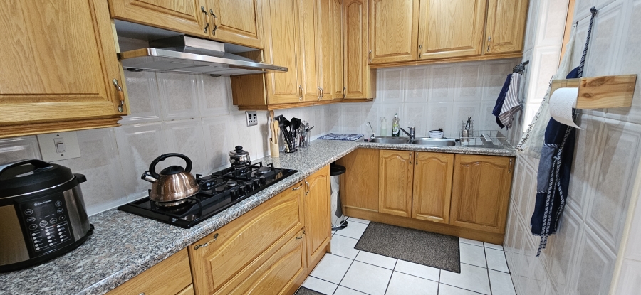 4 Bedroom Property for Sale in New Redruth Gauteng