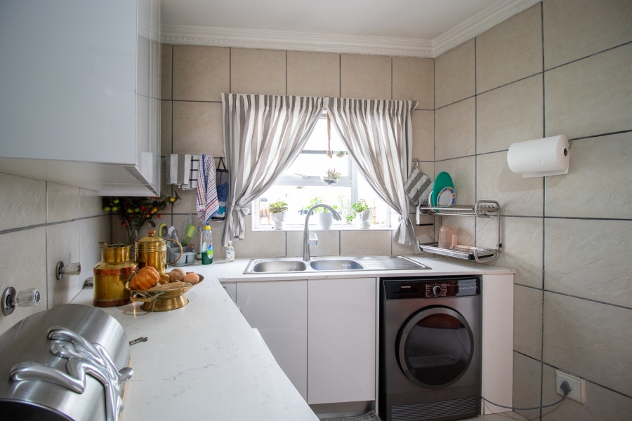 4 Bedroom Property for Sale in New Redruth Gauteng