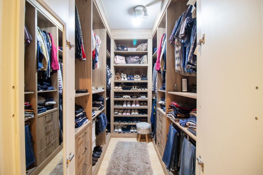 4 Bedroom Property for Sale in New Redruth Gauteng