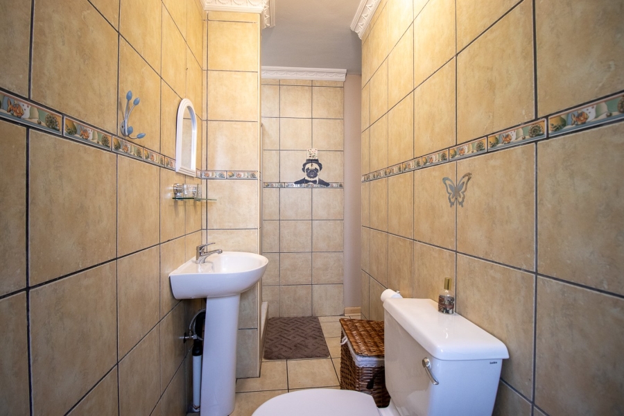 4 Bedroom Property for Sale in New Redruth Gauteng