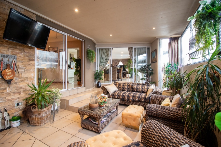 4 Bedroom Property for Sale in New Redruth Gauteng