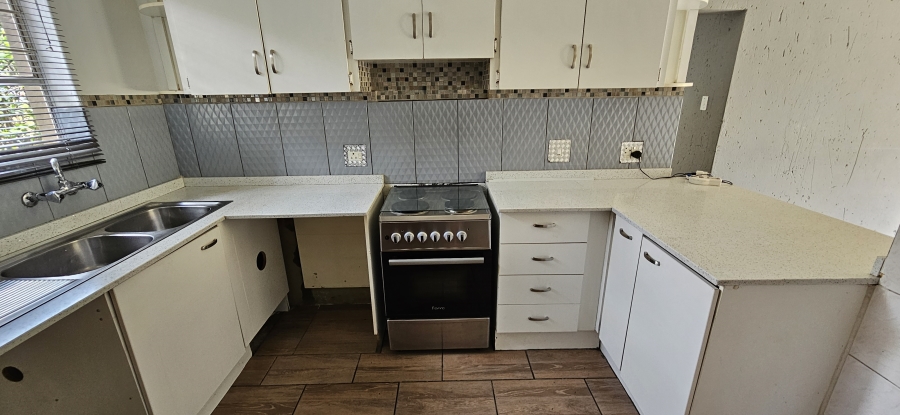 4 Bedroom Property for Sale in Randhart Gauteng