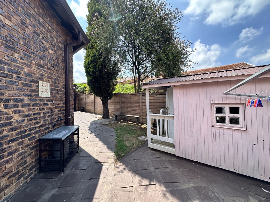 3 Bedroom Property for Sale in Liefde en Vrede Gauteng