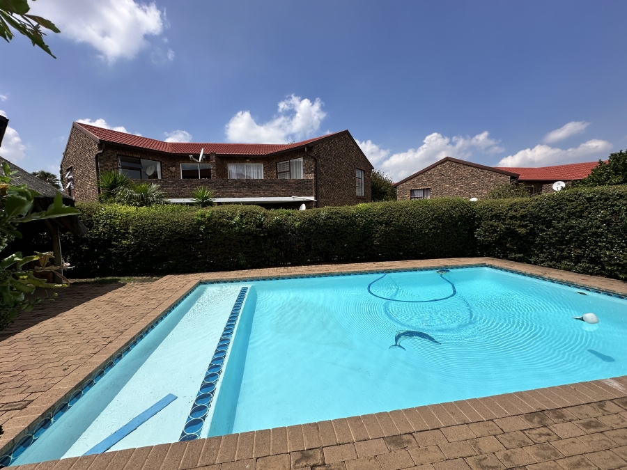 3 Bedroom Property for Sale in Liefde en Vrede Gauteng