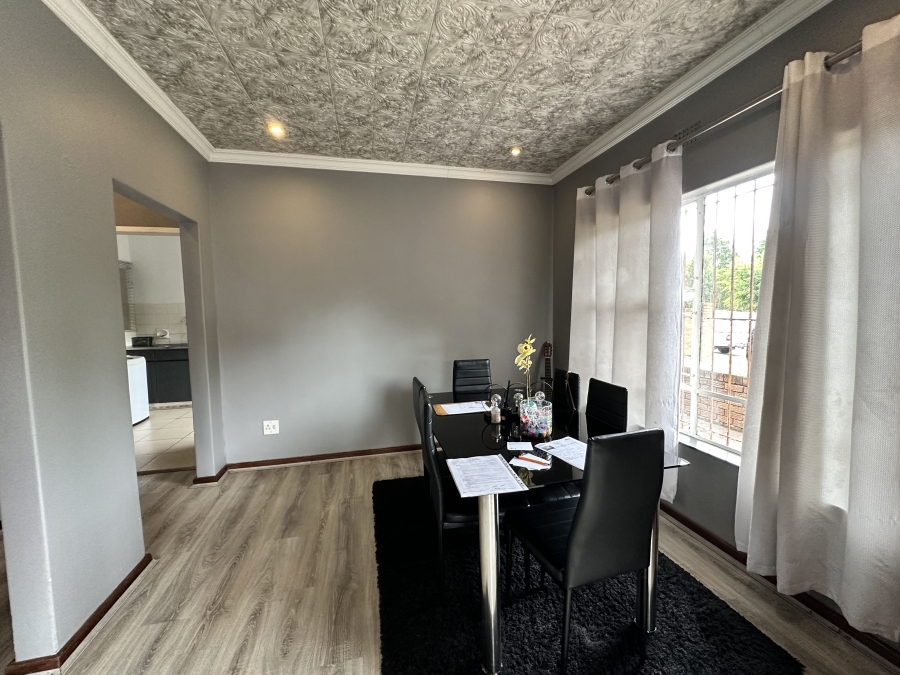 3 Bedroom Property for Sale in Gosforth Park Gauteng