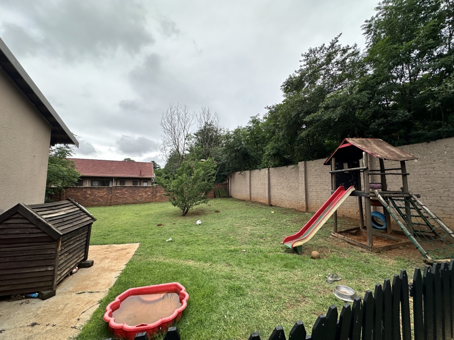3 Bedroom Property for Sale in Gosforth Park Gauteng