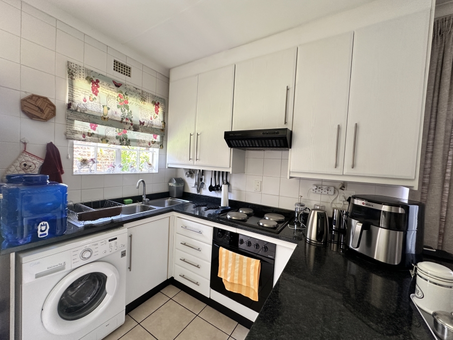 2 Bedroom Property for Sale in Verwoerdpark Gauteng