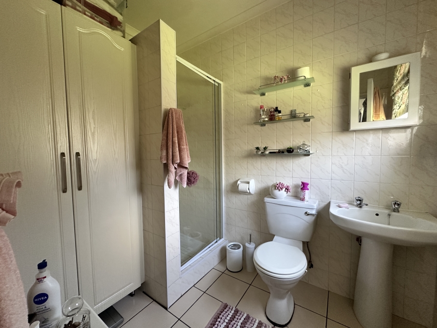 2 Bedroom Property for Sale in Verwoerdpark Gauteng