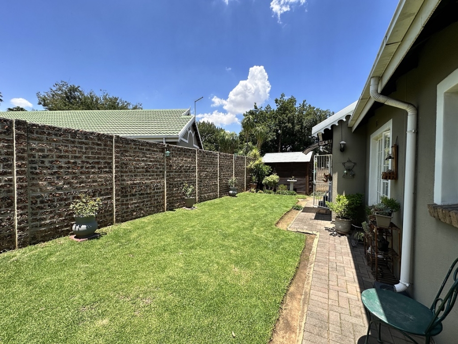 2 Bedroom Property for Sale in Verwoerdpark Gauteng
