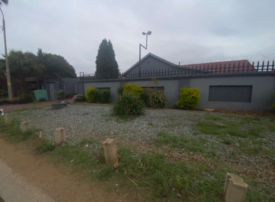 3 Bedroom Property for Sale in Mayberry Park Gauteng