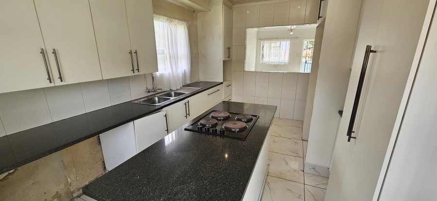 3 Bedroom Property for Sale in South Hills Gauteng