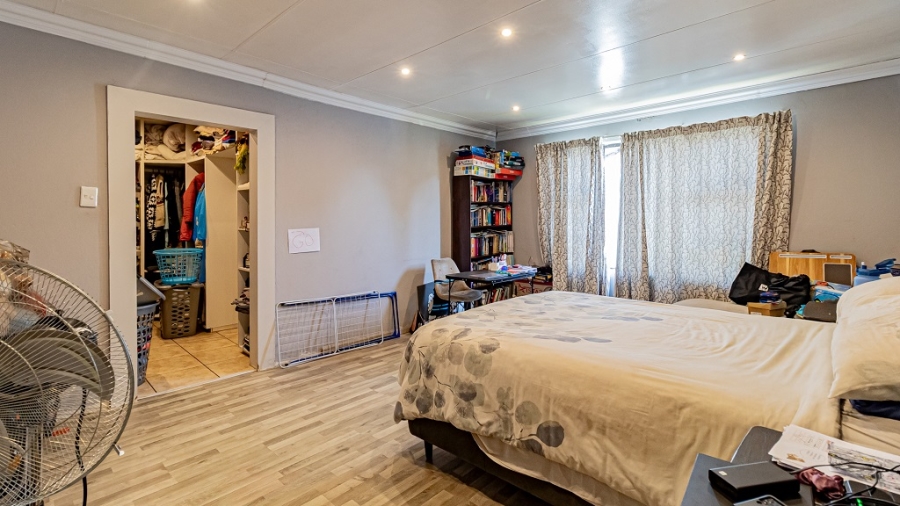 2 Bedroom Property for Sale in Ormonde Gauteng