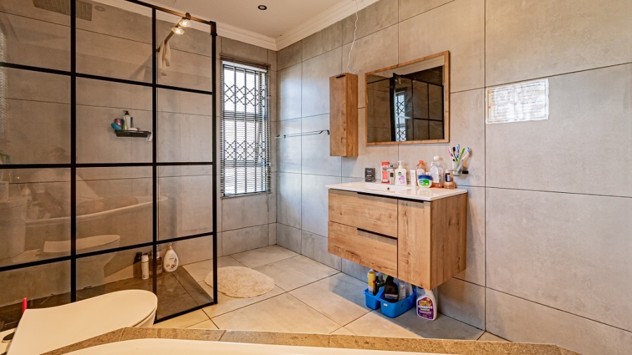 2 Bedroom Property for Sale in Ormonde Gauteng