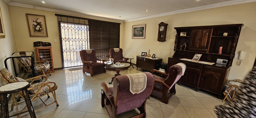 3 Bedroom Property for Sale in New Redruth Gauteng