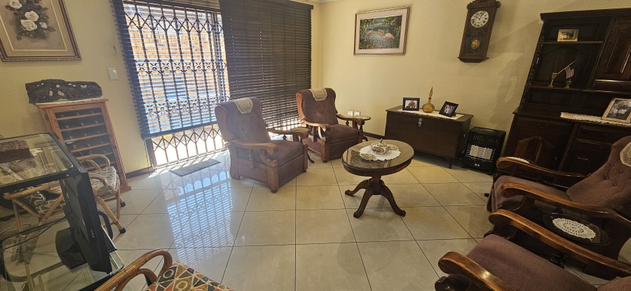3 Bedroom Property for Sale in New Redruth Gauteng