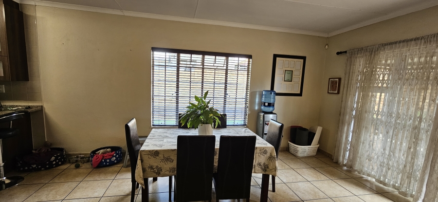 3 Bedroom Property for Sale in New Redruth Gauteng