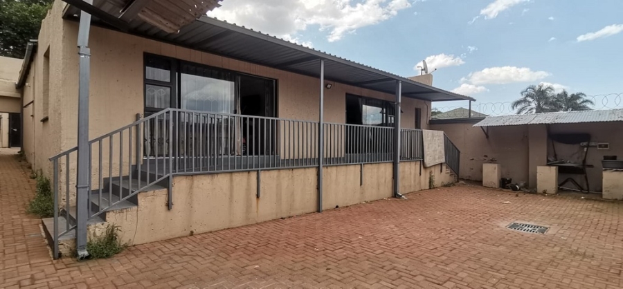 3 Bedroom Property for Sale in Rosettenville Gauteng