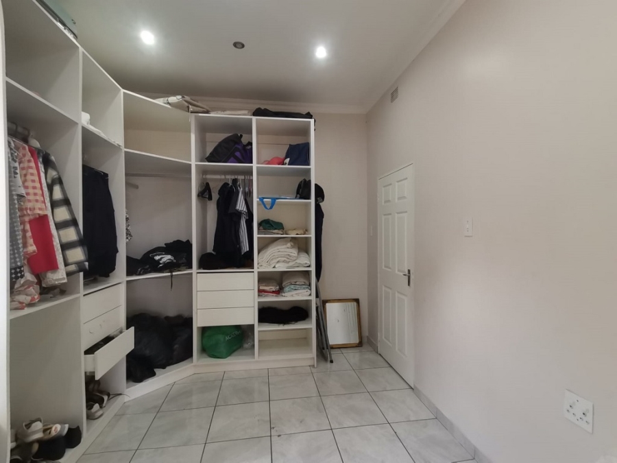 3 Bedroom Property for Sale in Rosettenville Gauteng