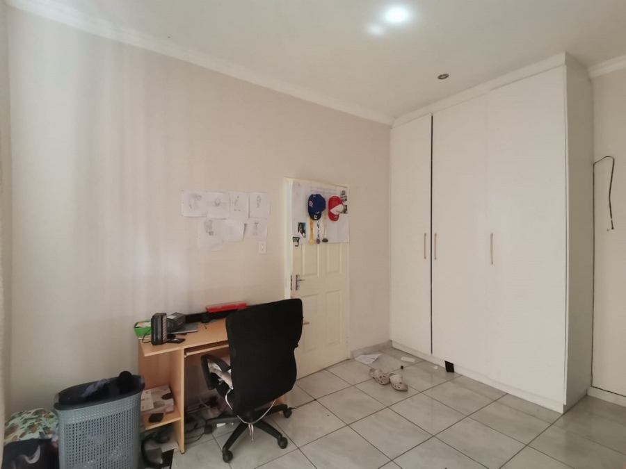 3 Bedroom Property for Sale in Rosettenville Gauteng