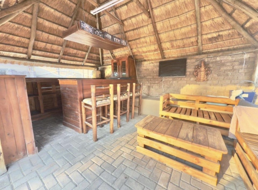 To Let 4 Bedroom Property for Rent in Dalpark Proper Gauteng