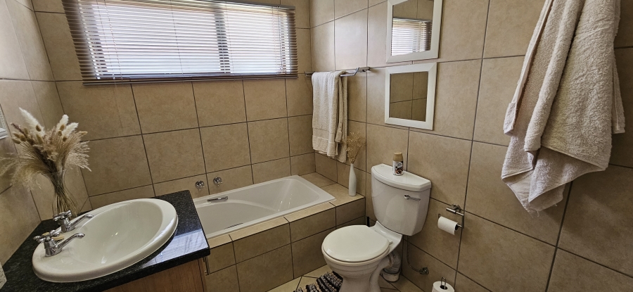 2 Bedroom Property for Sale in Meyersdal Gauteng