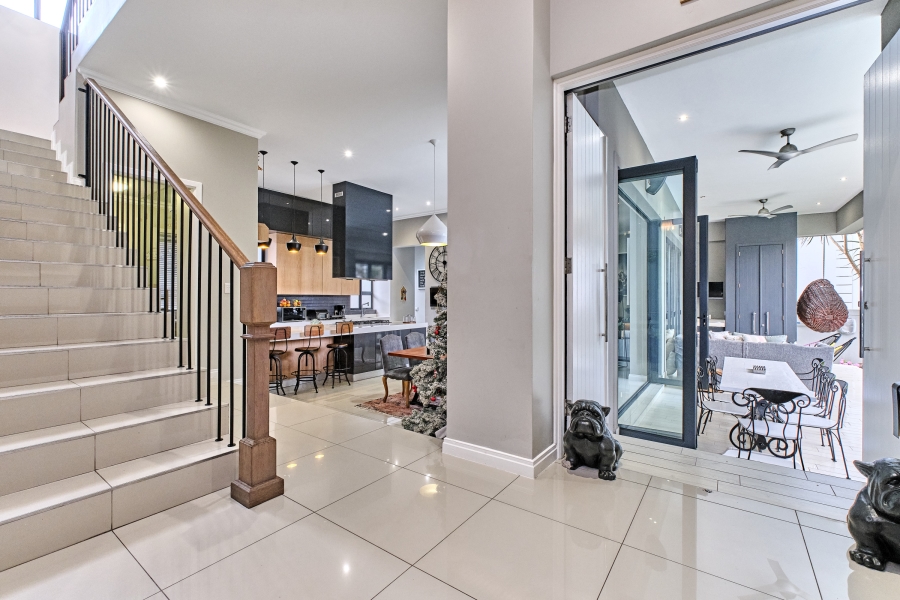 To Let 5 Bedroom Property for Rent in Waterfall Country Village Gauteng