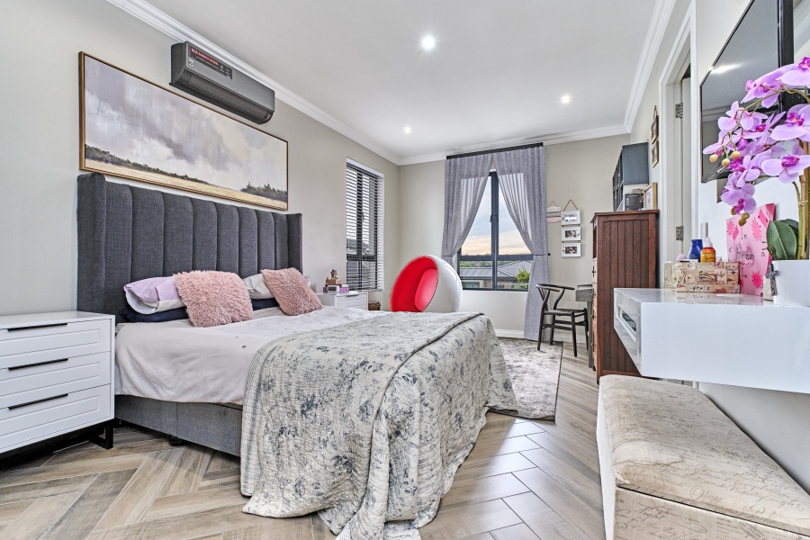 To Let 5 Bedroom Property for Rent in Waterfall Country Village Gauteng