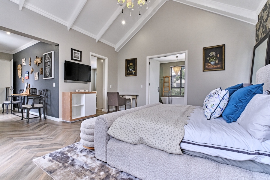 To Let 5 Bedroom Property for Rent in Waterfall Country Village Gauteng