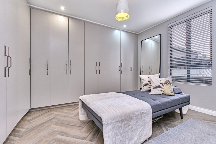 To Let 5 Bedroom Property for Rent in Waterfall Country Village Gauteng