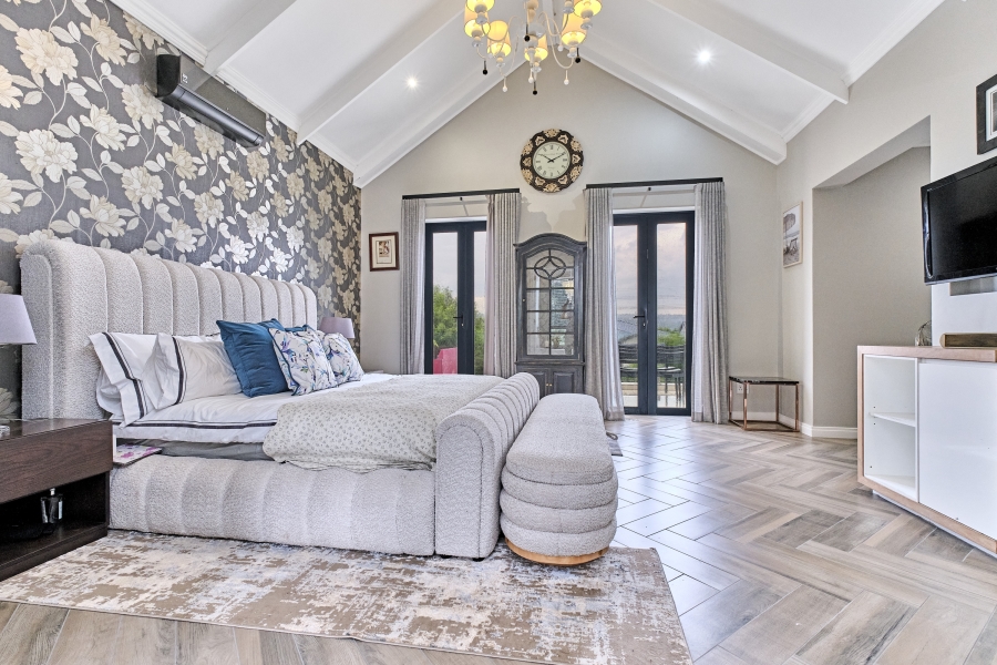 To Let 5 Bedroom Property for Rent in Waterfall Country Village Gauteng