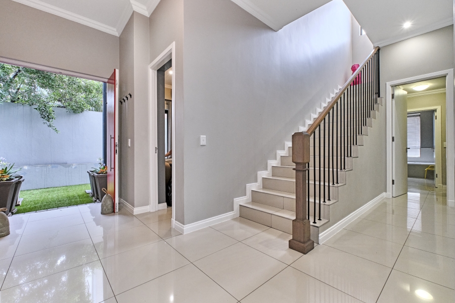 To Let 5 Bedroom Property for Rent in Waterfall Country Village Gauteng