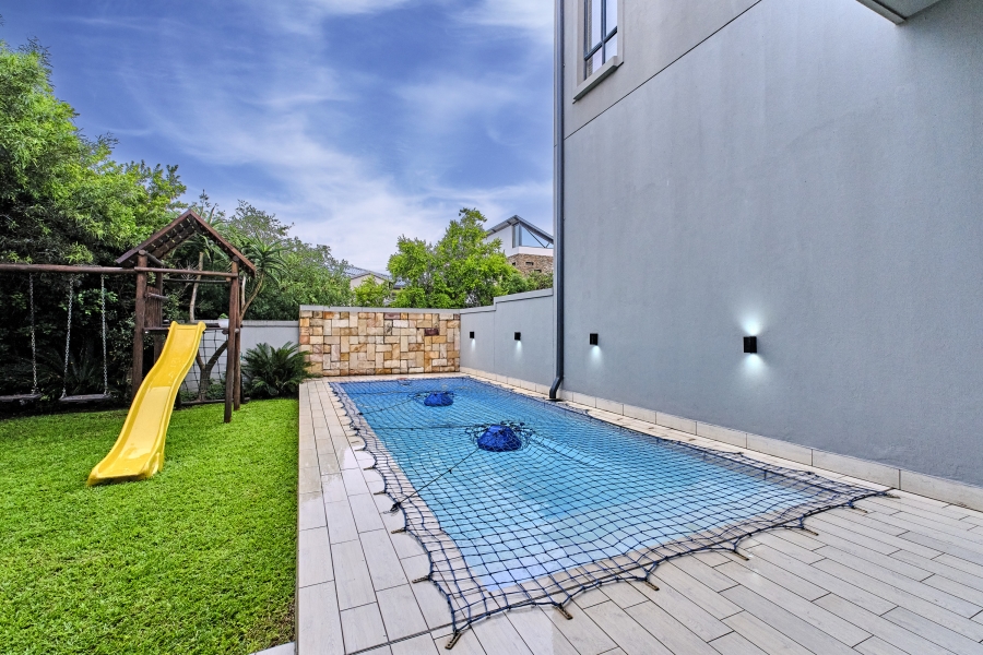 To Let 5 Bedroom Property for Rent in Waterfall Country Village Gauteng