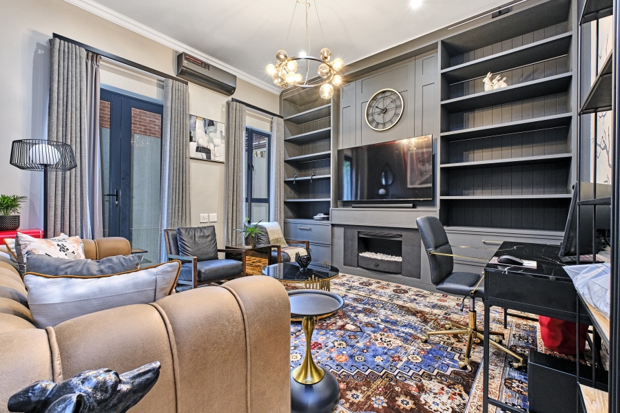 To Let 5 Bedroom Property for Rent in Waterfall Country Village Gauteng