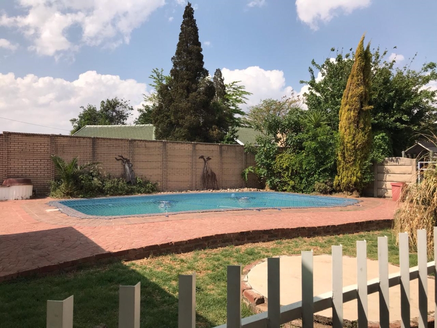 3 Bedroom Property for Sale in Dalpark Proper Gauteng