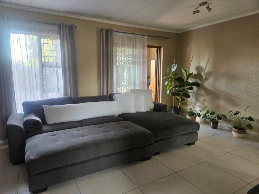 2 Bedroom Property for Sale in Dowerglen Ext 4 Gauteng