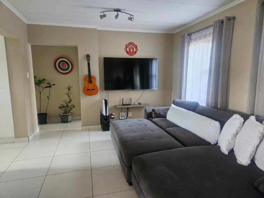 2 Bedroom Property for Sale in Dowerglen Ext 4 Gauteng