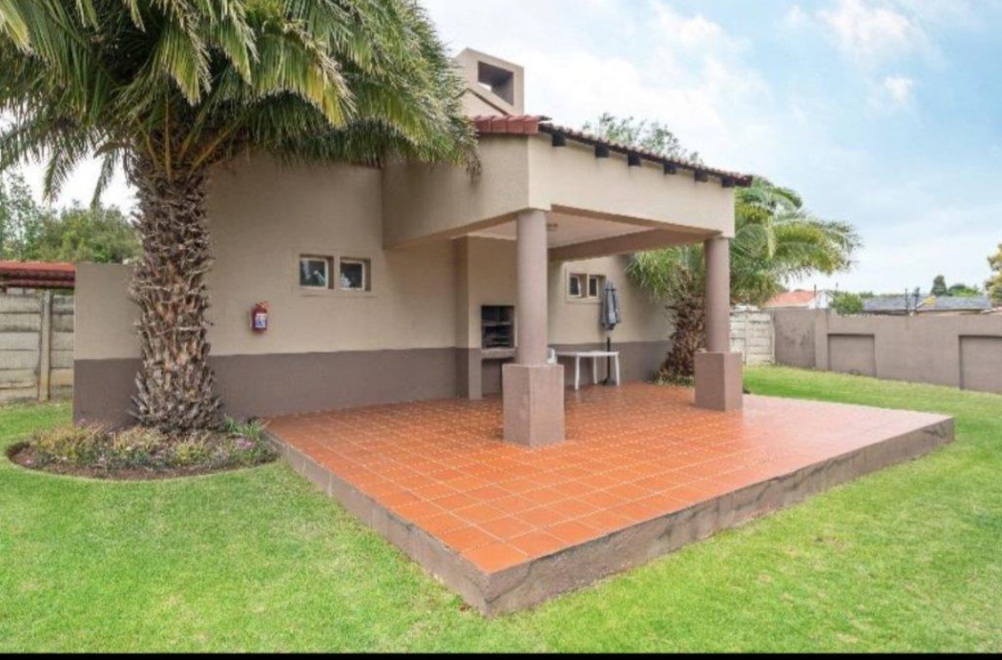 2 Bedroom Property for Sale in Dowerglen Ext 4 Gauteng