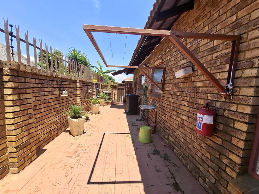 3 Bedroom Property for Sale in Dal Fouche Gauteng