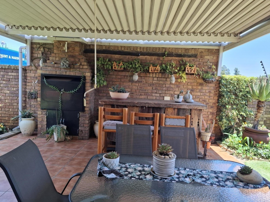 3 Bedroom Property for Sale in Dal Fouche Gauteng